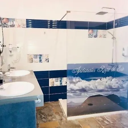 Fischer Roque Del Apartment *